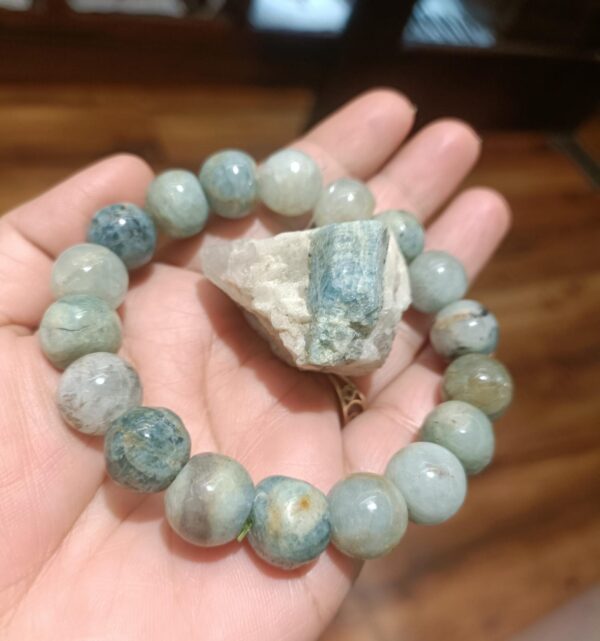 Aquamarine Bracelet for Stress Relief, Calm Communication and Emotional Clarity